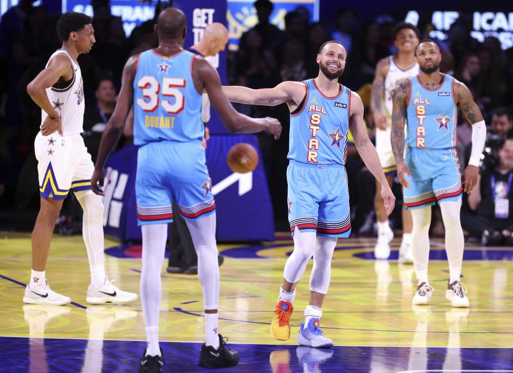 他们将在后 他们将在后