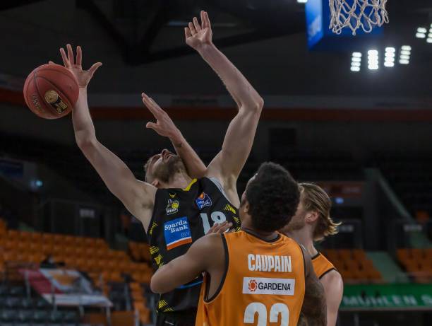 球迷们感到 球迷们感到