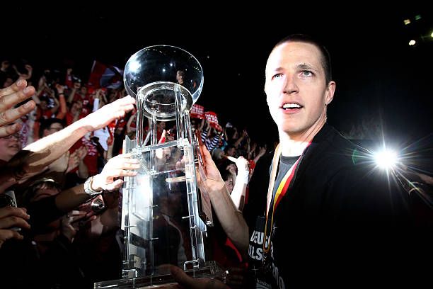 我们期待他 我们期待他