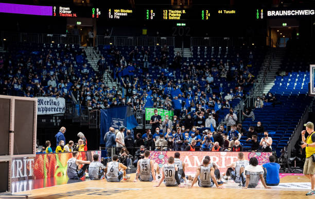 伦纳德在猛 伦纳德在猛